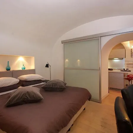 Go2 Colosseo/termini Apartment *